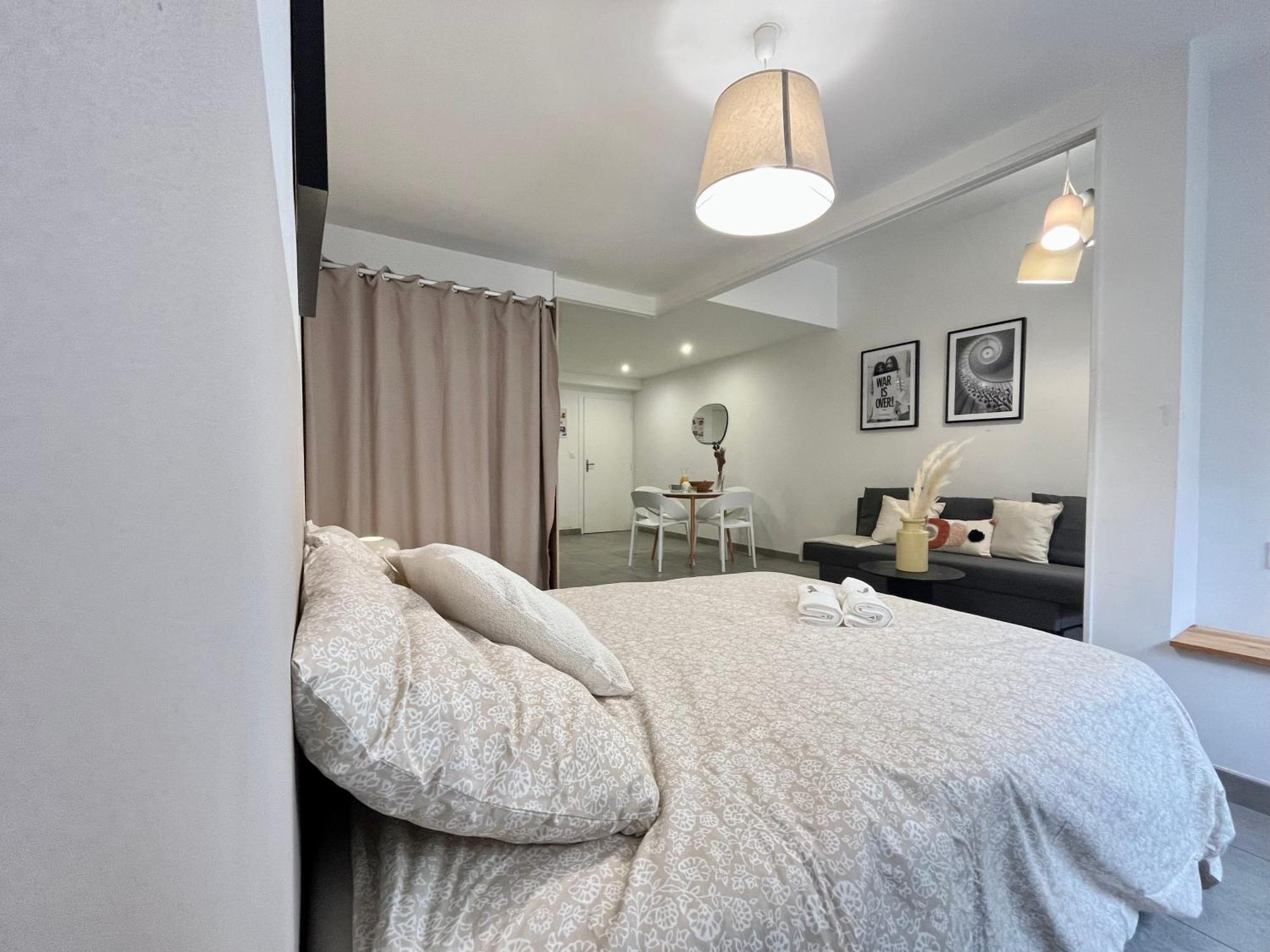 Suite Danbury Lyon Luaran gambar