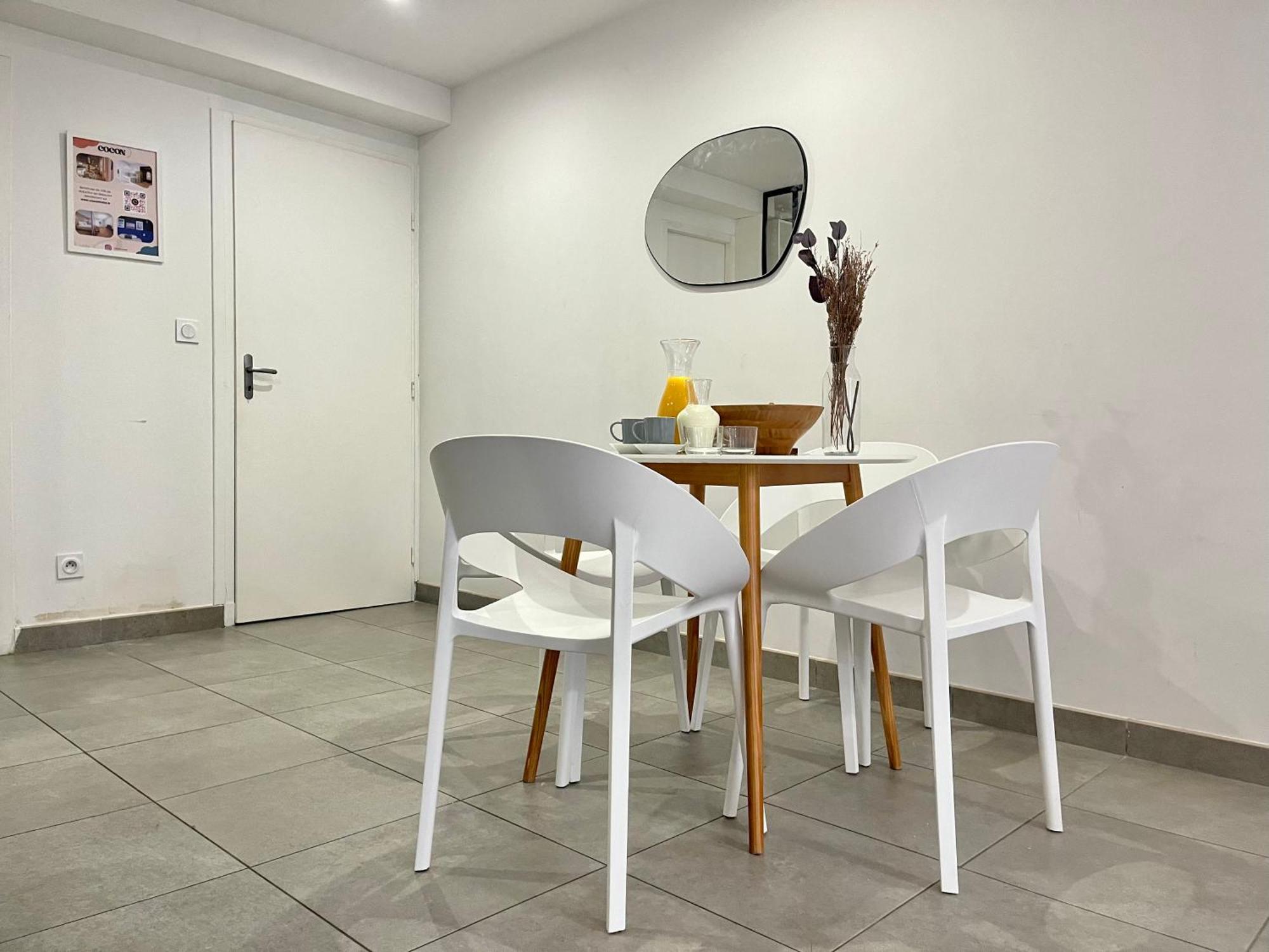 Suite Danbury Lyon Luaran gambar
