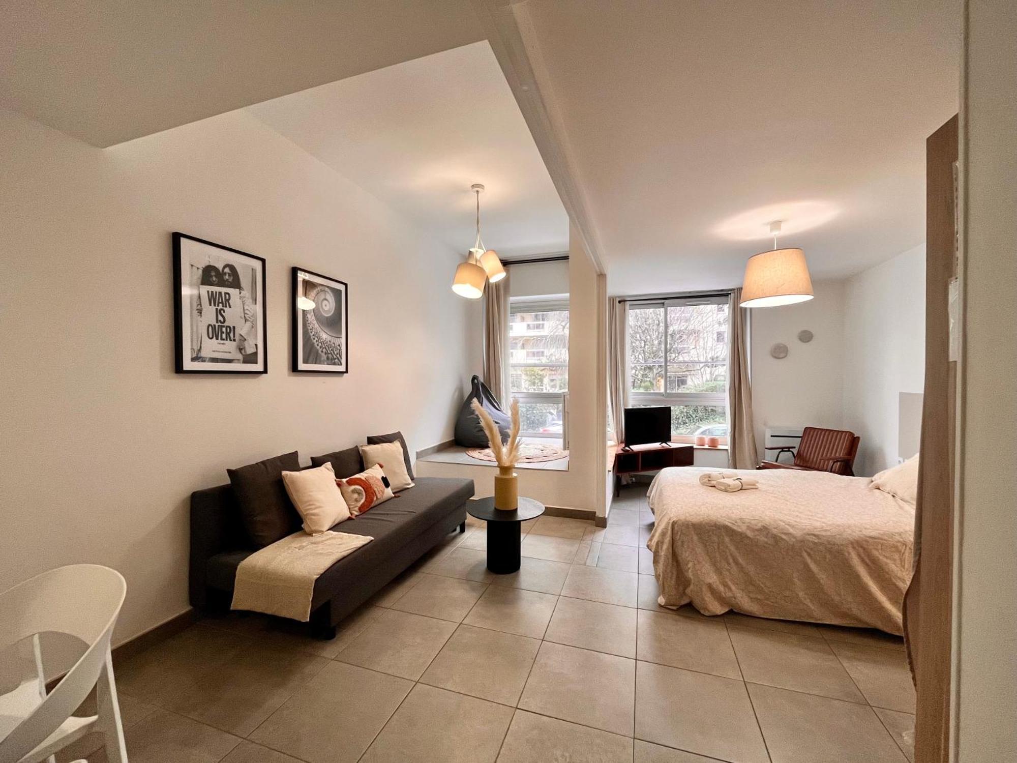 Suite Danbury Lyon Luaran gambar